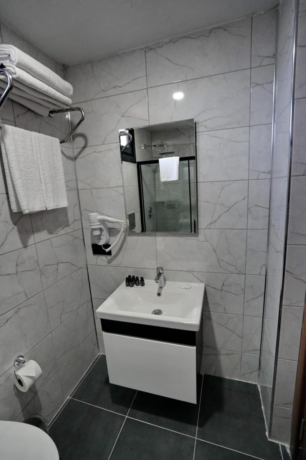 Shelton Airport Hotel Arnavutkoy Exterior foto