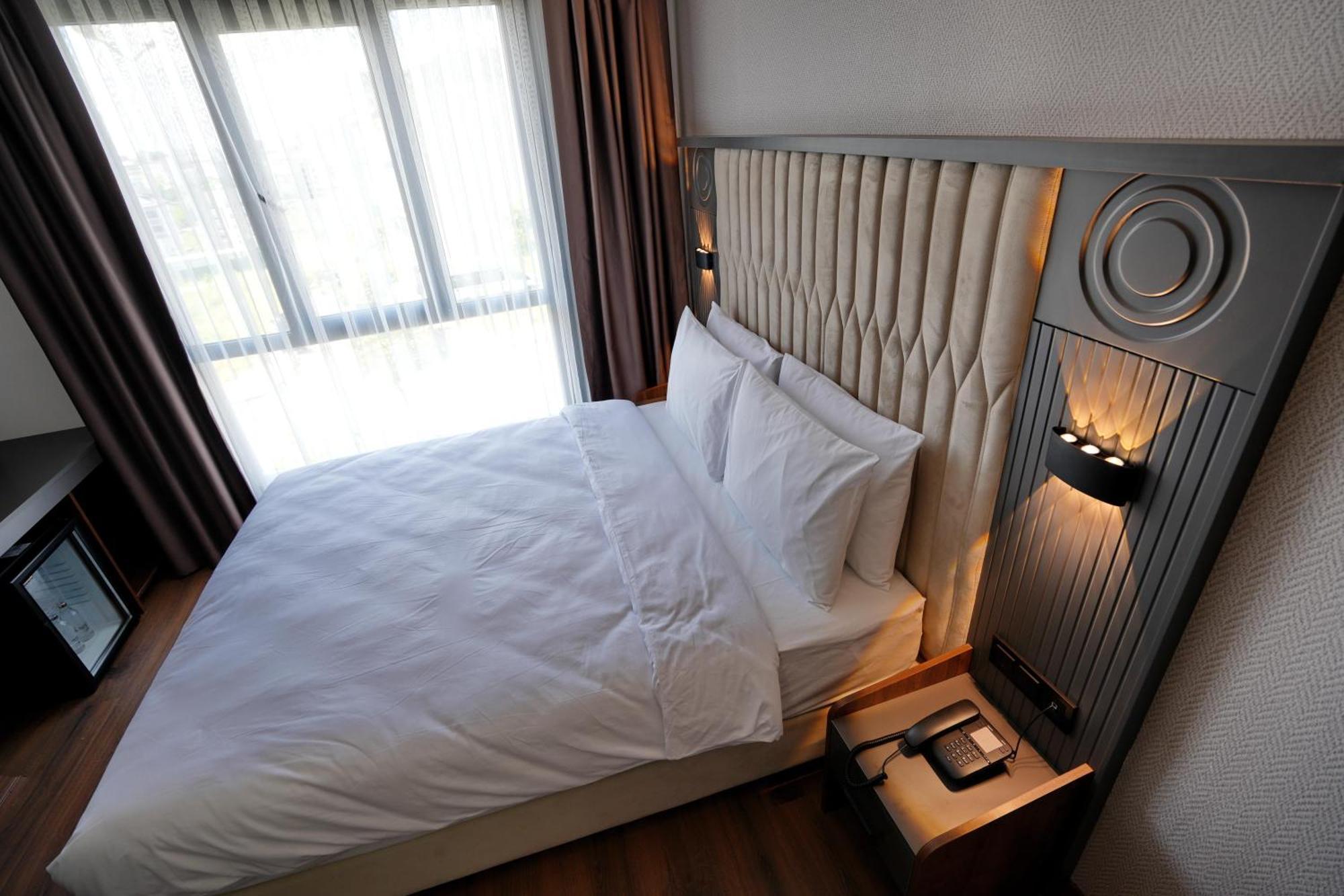 Shelton Airport Hotel Arnavutkoy Exterior foto